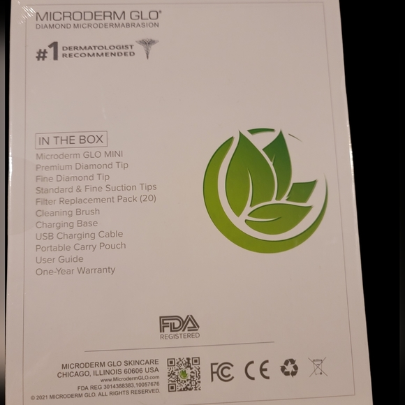 Microderm Glo Diamond Microdermabrasion Mini New Still in Plastic - Picture 5 of 5